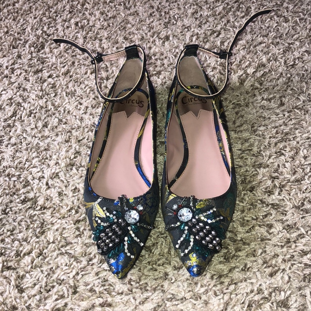 Fun flats